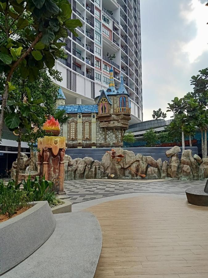 D'Gunduls Homestay Studio By Dgh I-City Shah Alam Zewnętrze zdjęcie